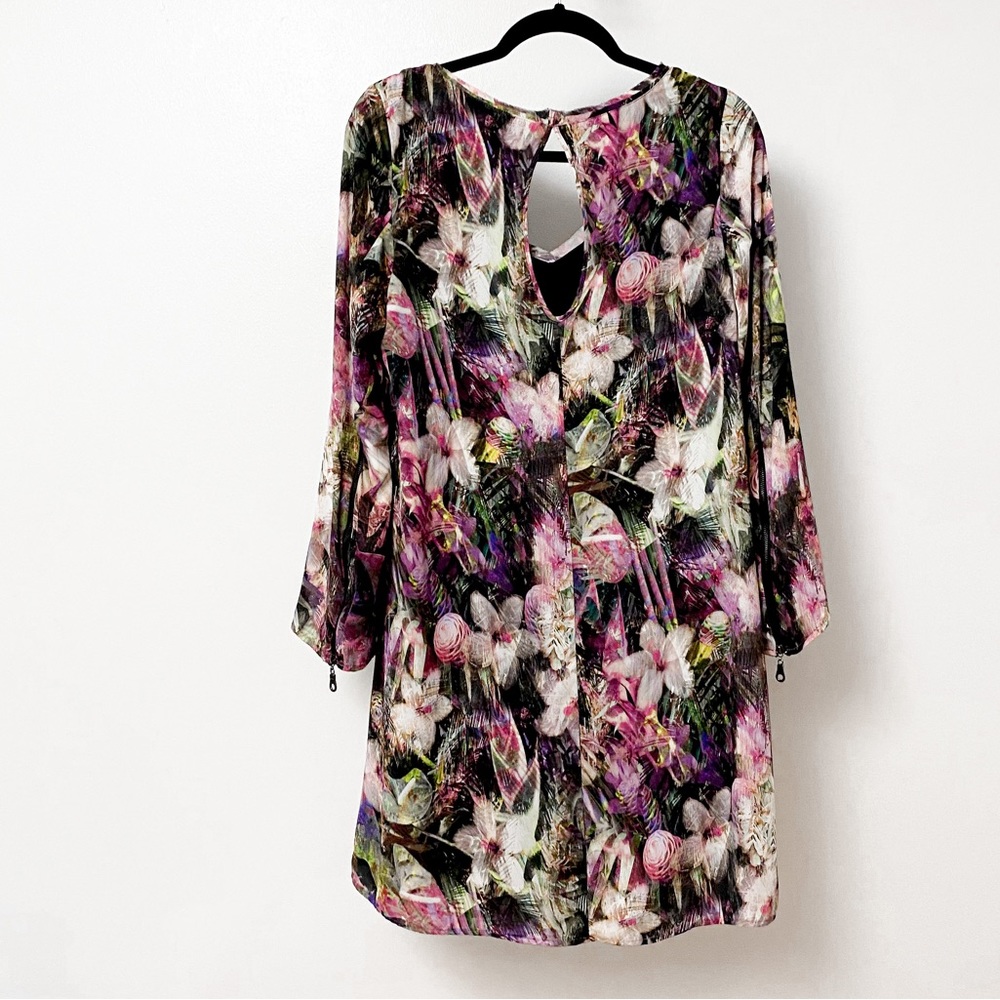 Shoulder Bold Classic Floral Holiday Vacation Chic‎ Long Sleeve Flowy Mini Dress - Picture 2 of 8
